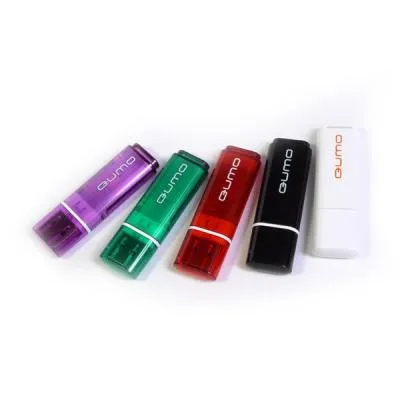 Флеш-накопитель QUMO Optiva 01 красный 16Gb Флеш-накопитель QUMO Optiva 01 красный 16Gb