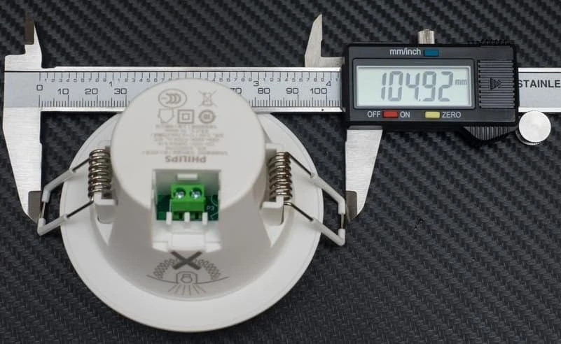 Потолочный светильник Philips  Downlight Wi-Fi