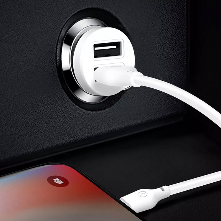 фото Автомобильное зарядное устройство + кабель Lightning 8 pin xomobile TZ08 2USB 2,1A белый 