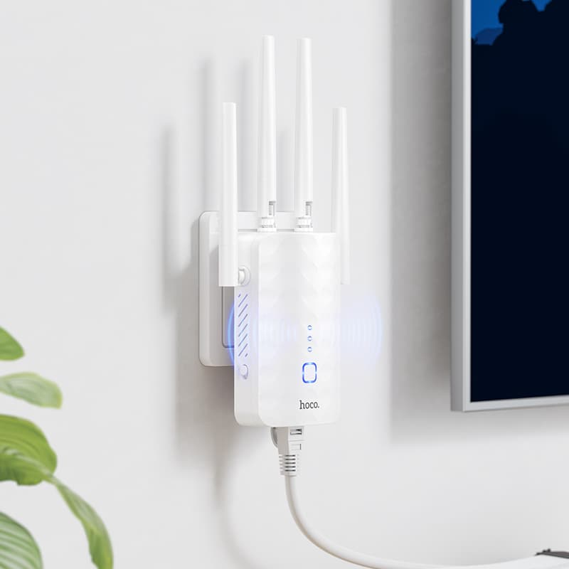 Усилитель беспроводного Wi-Fi сигнала репитер HOCO HI35 WiFi4 300Мбит/с белый