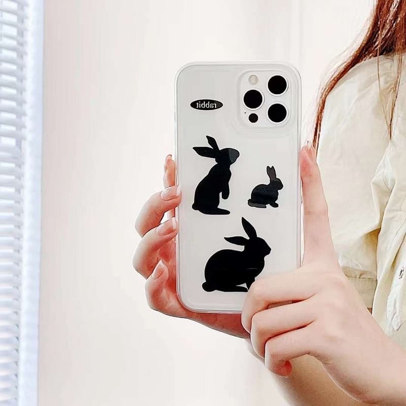 фото Чехол накладка для iphone 13 Pro (6.1) силикон+пластик кролики на белом