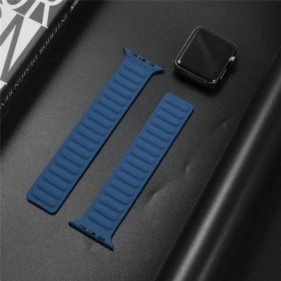 Ремешок для Apple Watch 38/40/41mm силикон рифленый магнитная застежка синий