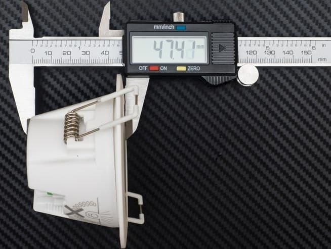 Потолочный светильник Philips  Downlight Wi-Fi