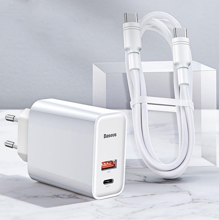 фото Сетевое зарядное устройство Адаптер Блок питания Baseus Speed PD 30W+QC3.0 Type-C USB-C+USB белое CCFS-C02