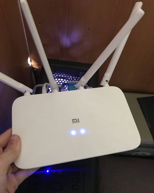 Маршрутизатор Роутер XIAOMI Mi Router 4C белый R4CM RU