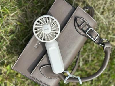 Мини вентилятор ручной настольный Hoco HX60 1200mAh белый  Мини вентилятор ручной настольный Hoco HX60 1200mAh белый