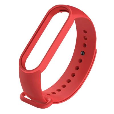 Ремешок для Mi Band 5/Mi Band 6/Mi Band 7 красный