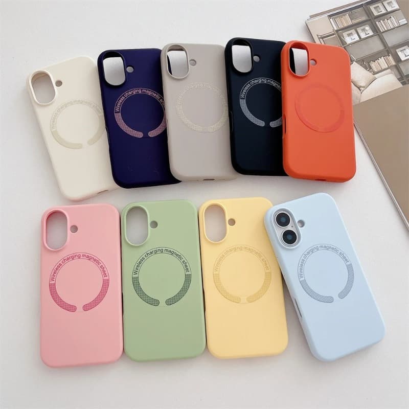Изображение Чехол накладка для iphone 16 Pro (6.3) soft силикон+пластик с магнитом для magsafe и защитой камеры чернично-серая фото Чехол накладка для iphone 16 Pro (6.3) soft силикон+пластик с магнитом для magsafe и защитой камеры чернично-серая