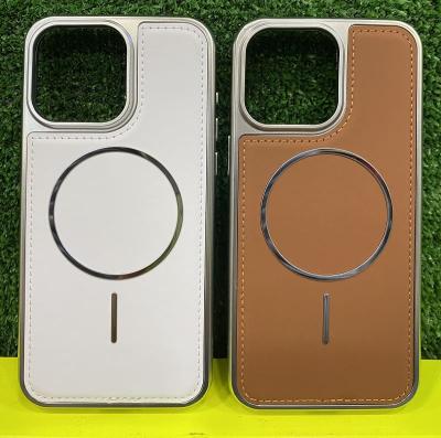 Чехол накладка для iphone 17 Pro (6.3) силикон+пластик с магнитом для magsafe экокожа белая бампер металлик