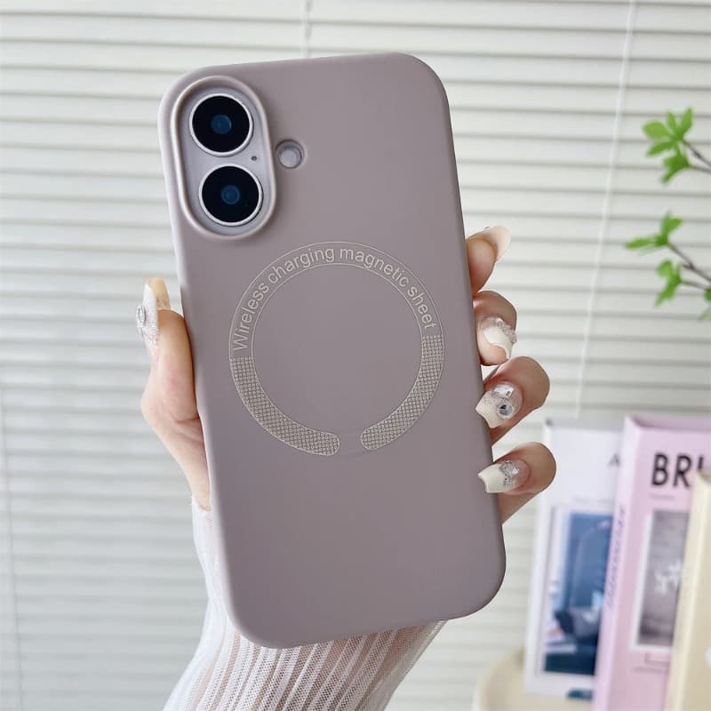 фото Чехол накладка для iphone 15 Pro Max (6.7) soft силикон+пластик с магнитом для magsafe и защитой камеры чернично-серая