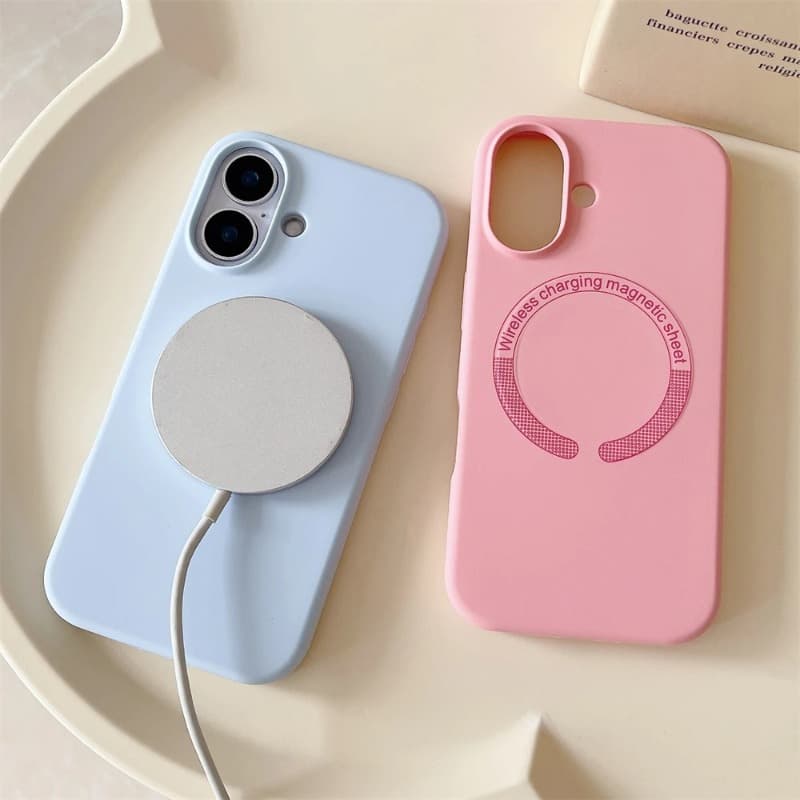 фото Чехол накладка для iphone 16 Pro (6.3) soft силикон+пластик с магнитом и защитой камеры черная
