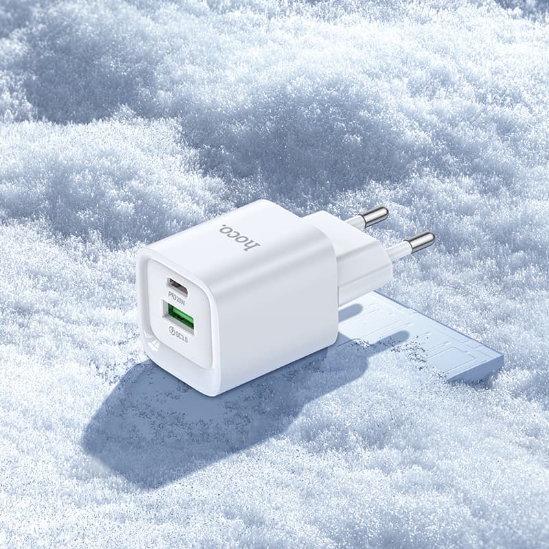 фото Сетевое зарядное устройство Адаптер Блок питания HOCO C147A PD 20W+QC3.0 / Type-C USB-C+USB белое