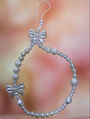 Подвеска брелок обвес Бусины под жемчуг и бантики SS2472