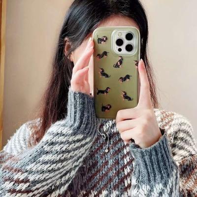 Чехол накладка для iphone 14 Pro (6.1) силикон таксы на зеленом