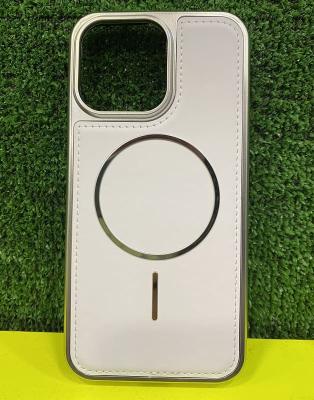 Чехол накладка для iphone 17 (6.3) силикон+пластик с магнитом для magsafe экокожа белая бампер металлик