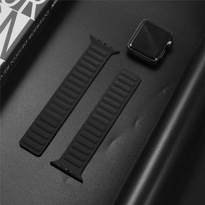 Ремешок для Apple Watch 38/40/41mm силикон рифленый магнитная застежка черный