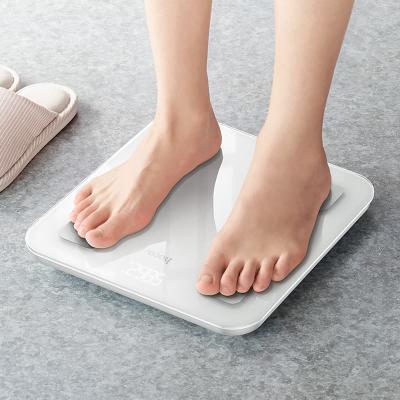 Умные напольные весы Hoco HI21 Body fat scale 0.1кг-180кг BT4.2 с дисплеем белые