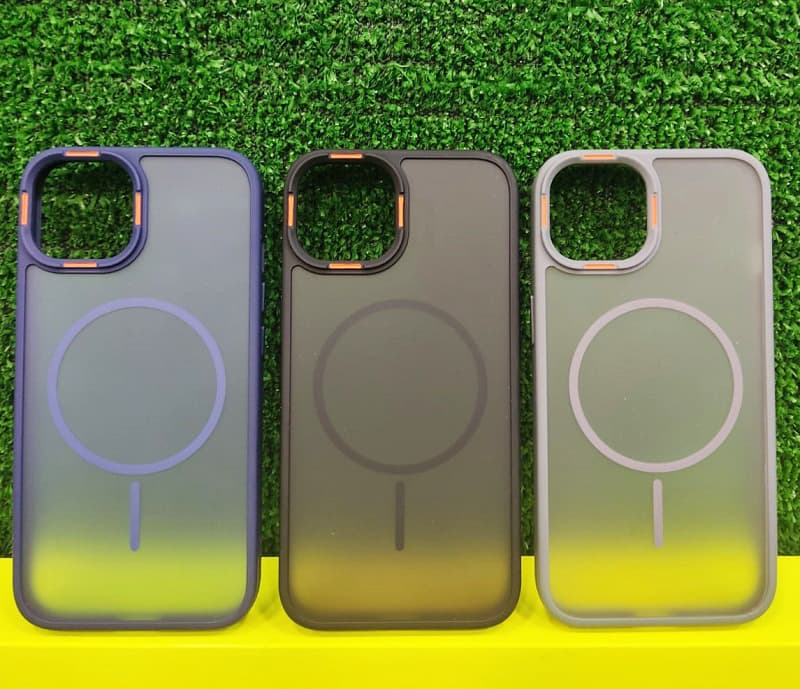 фото Чехол накладка для iphone 15 Pro Max (6.7) силикон+пластик с магнитом для magsafe матовый черный с черным бампером