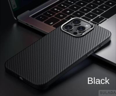 Чехол накладка для iphone 16 Pro (6.3) SULADA Gentleman карбон пластик черный с магнитом для magsafe