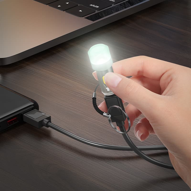 Изображение Портативный фонарик-брелок адаптер Hoco UA38A Type-C USB-C to LED серый металл фото Портативный фонарик-брелок адаптер Hoco UA38A Type-C USB-C to LED серый металл