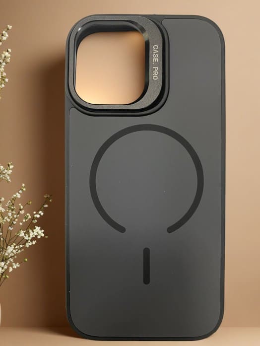 фото Чехол накладка для iphone 17 Pro (6.3) силикон+пластик с магнитом для magsafe с подставкой держателем черная