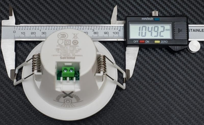 Потолочный светильник Philips  Downlight Wi-Fi