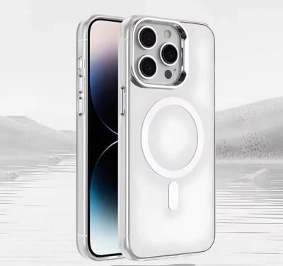 Чехол накладка для iphone 15 (6.1) Magnetic силикон+пластик с магнитом для magsafe белая