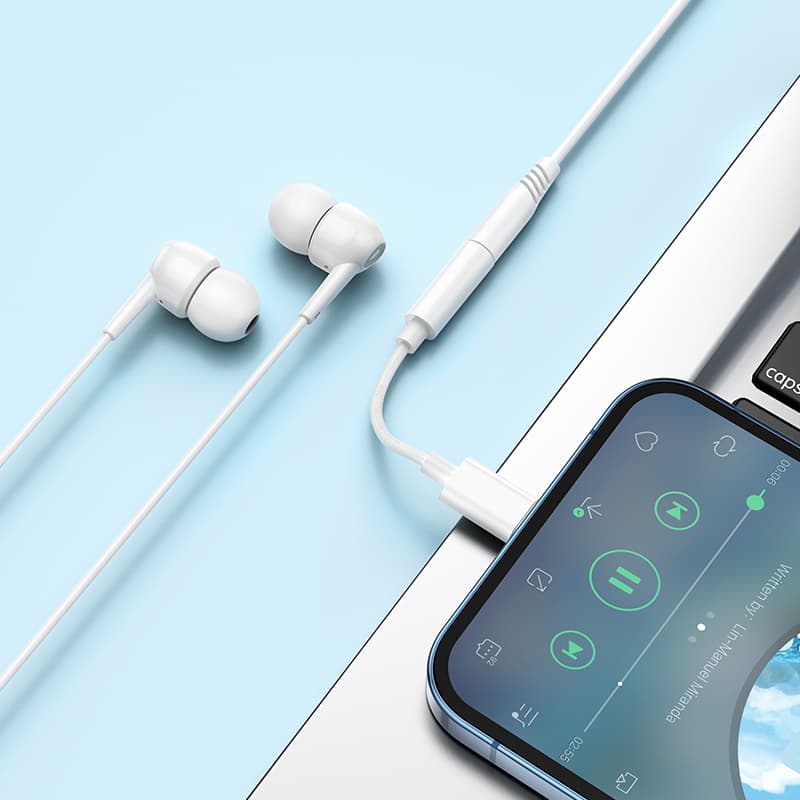 Аудио адаптер переходник для наушников iphone с Lightning на Jack 3.5 Borofone BV21 белый