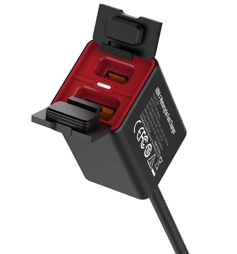 фото Зарядное устройство для мотоцикла LDNIO C108 60W PD 30W+QC3.0 + кабель Type-C to Type-C водонепроницаемое IPX6 черное